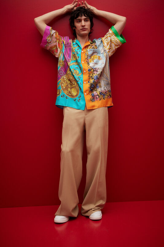 Moschino Resort PO S24 012