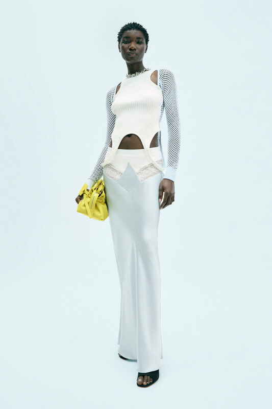 Off White Resort PO S24 011