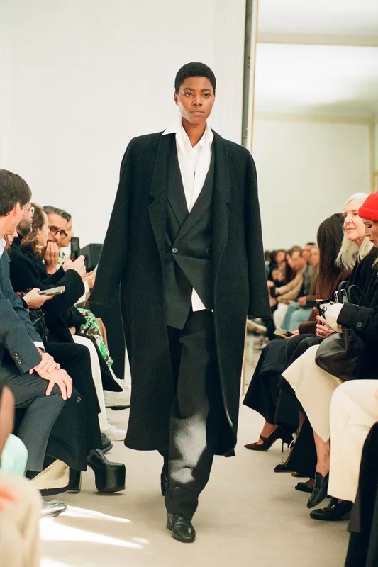00003-the row-resort-2024-credit-brand