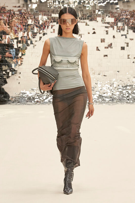 Acne S24 004