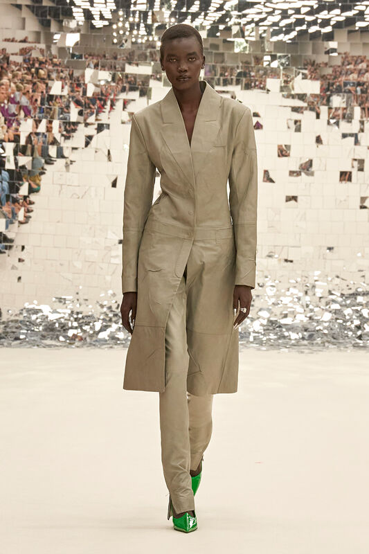 Acne S24 010