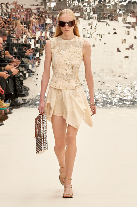 Acne S24 048