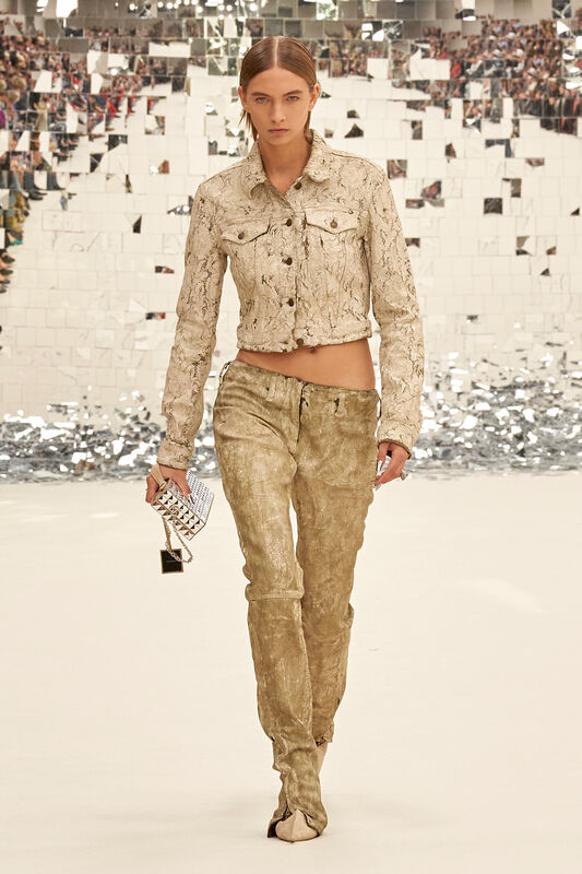 Acne S24 050