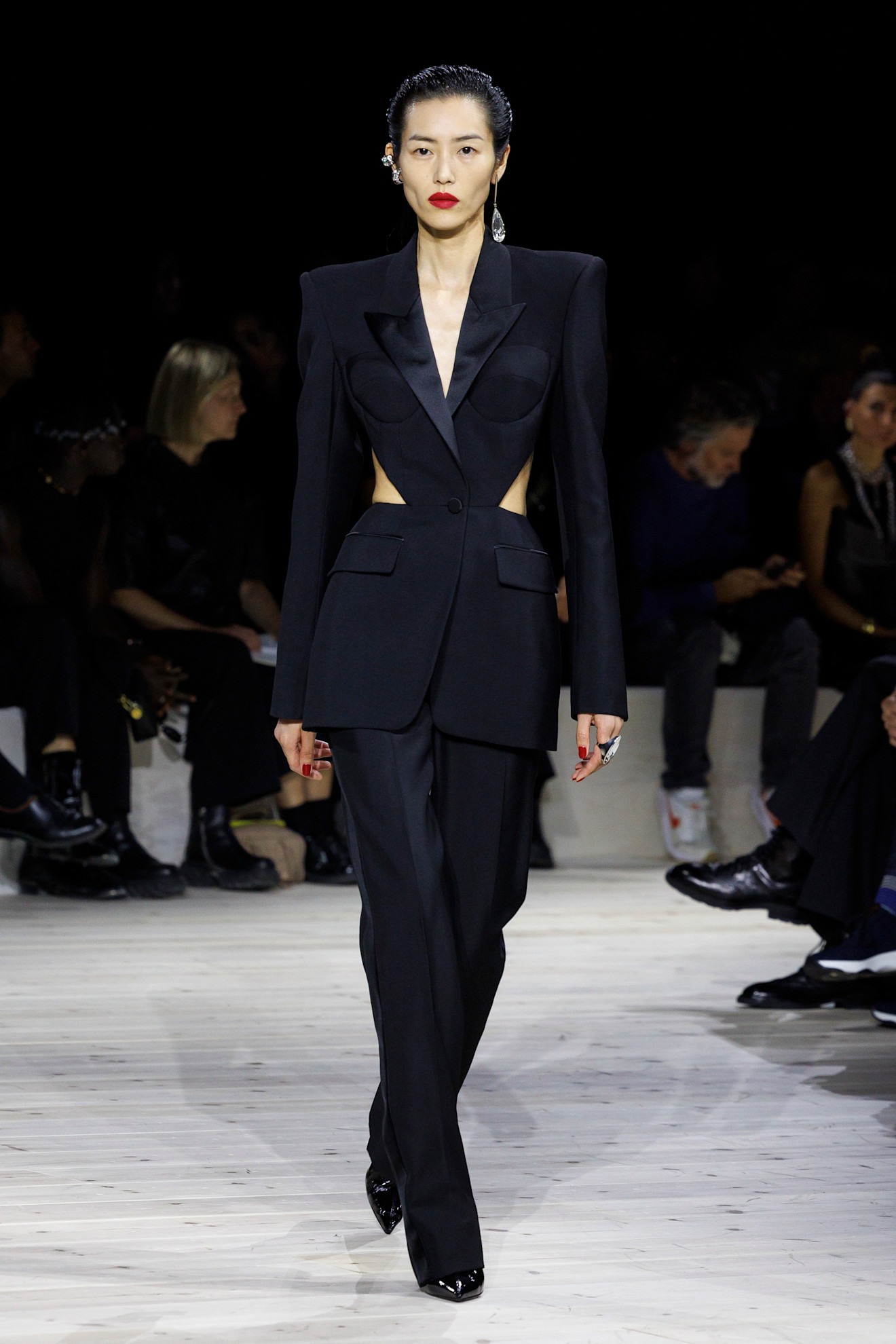 McQueen PO S24 043