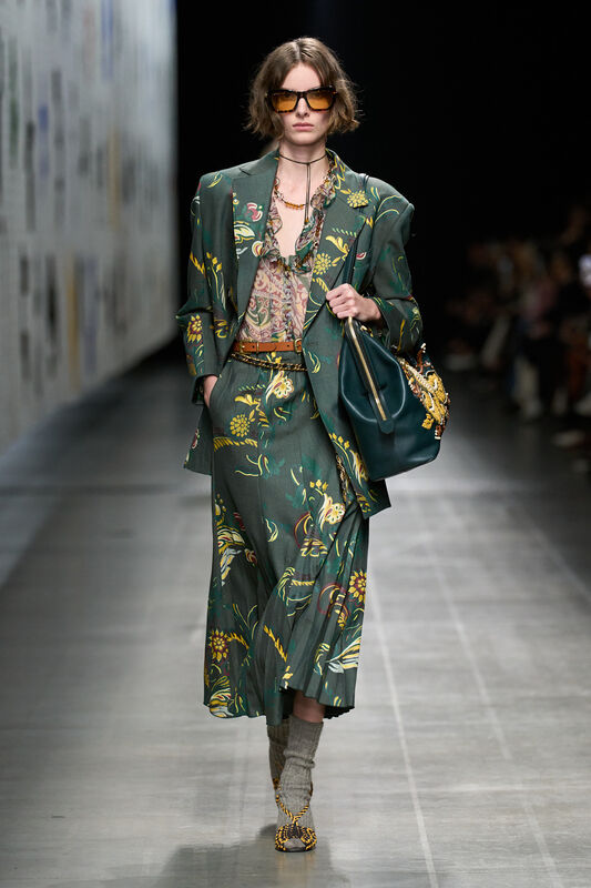 Etro F25 101