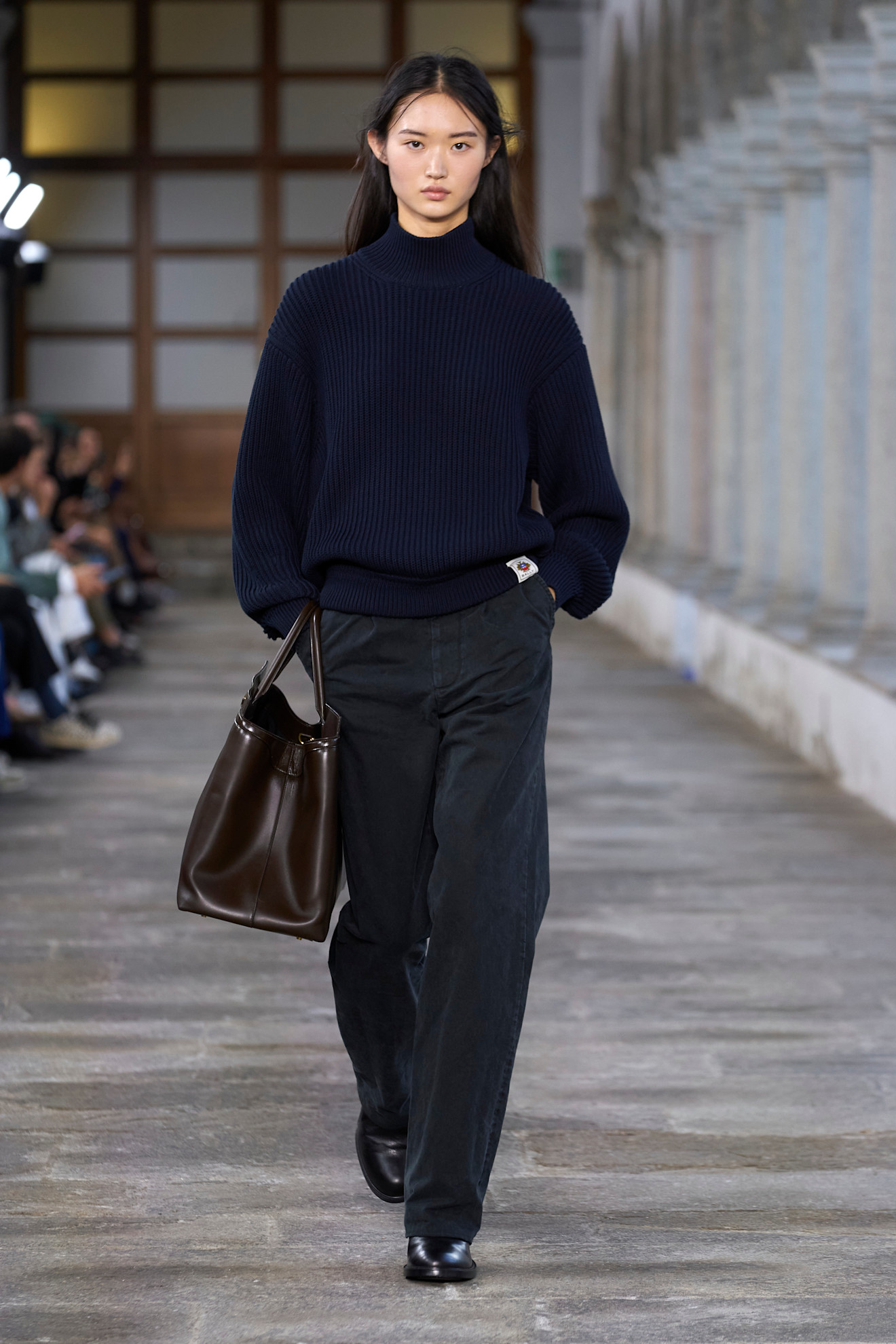 Bally S24 021