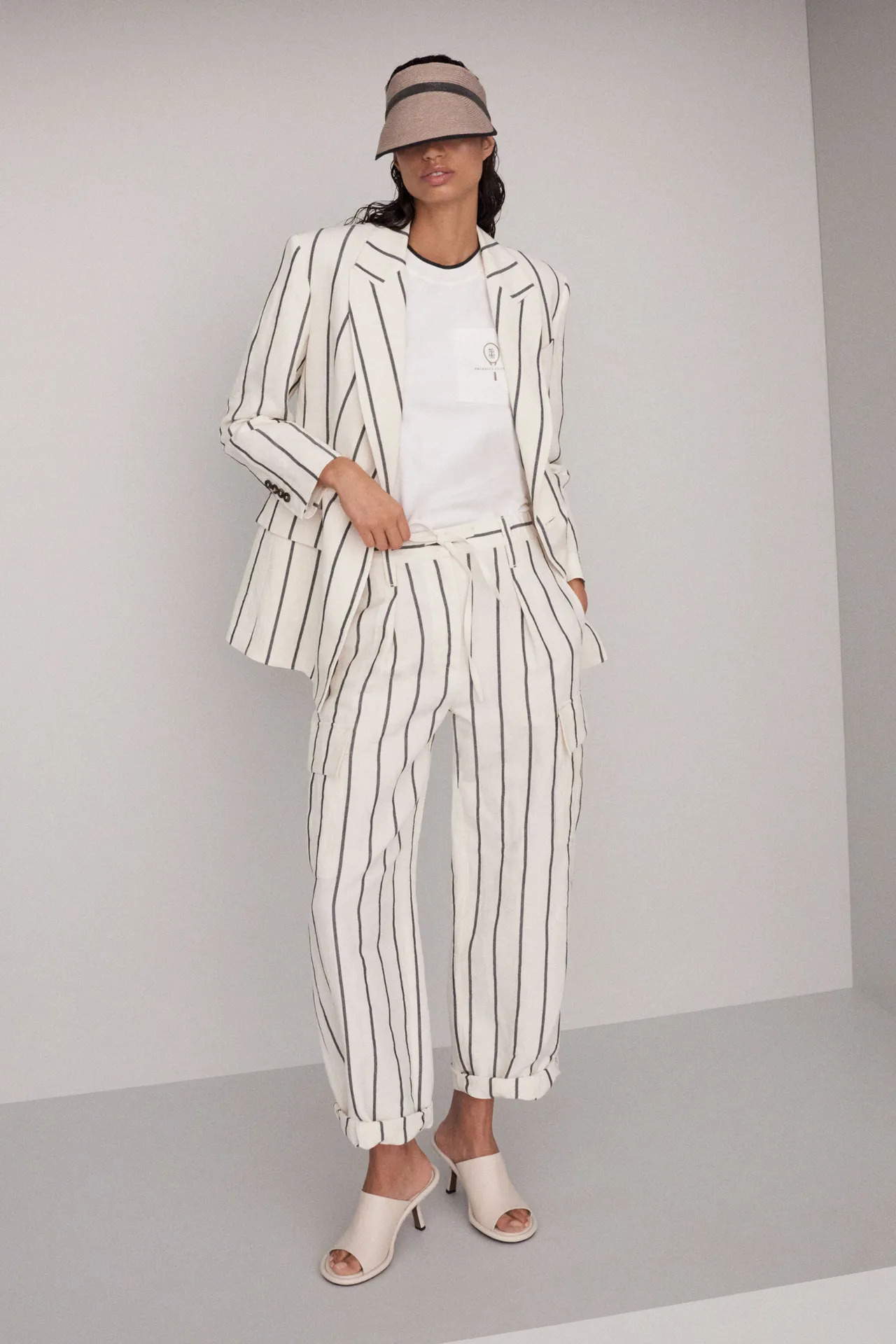 00019-brunello-cucinelli-spring-2024-ready-to-wear-credit-brand_17_11zon