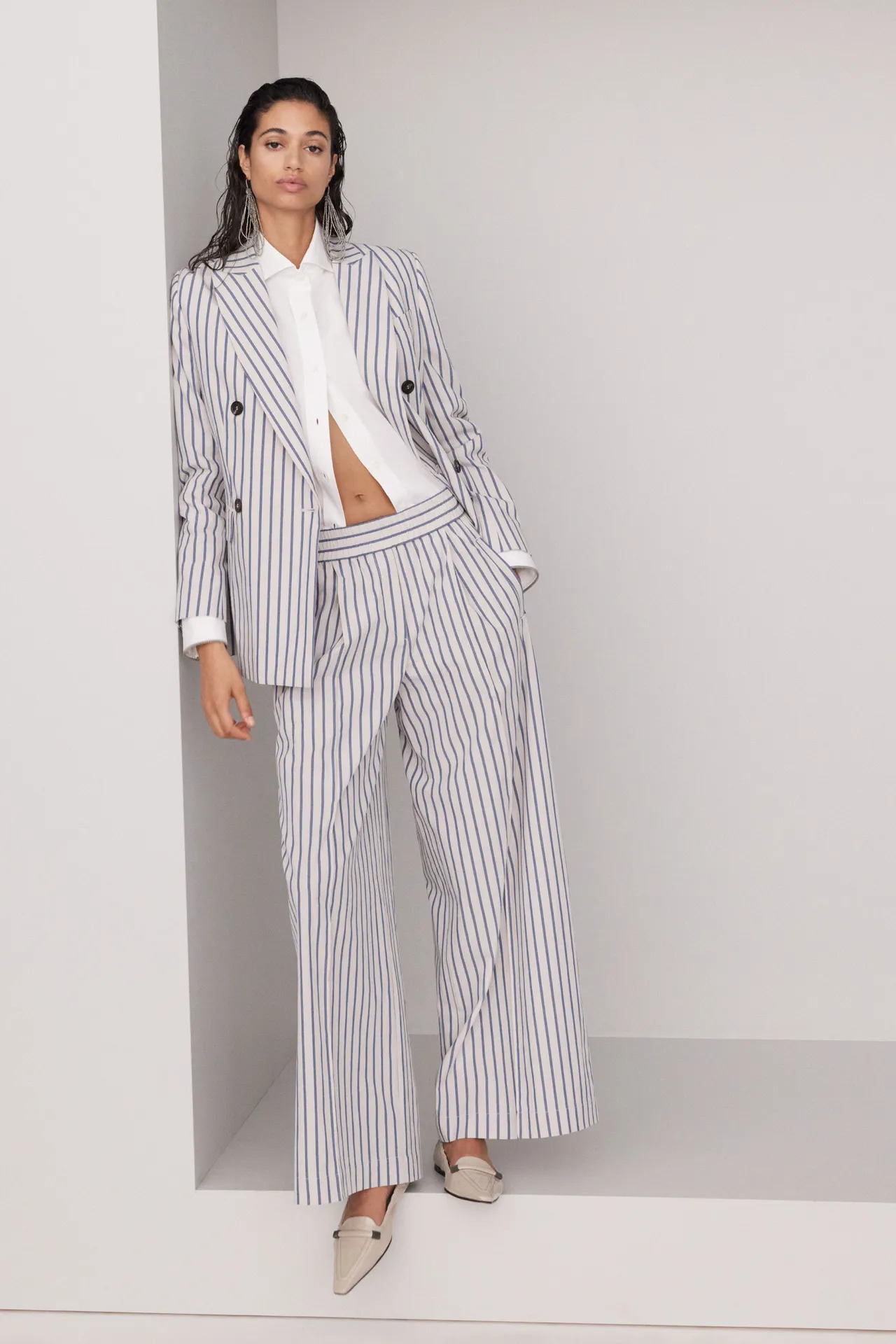 00036-brunello-cucinelli-spring-2024-ready-to-wear-credit-brand_6_11zon