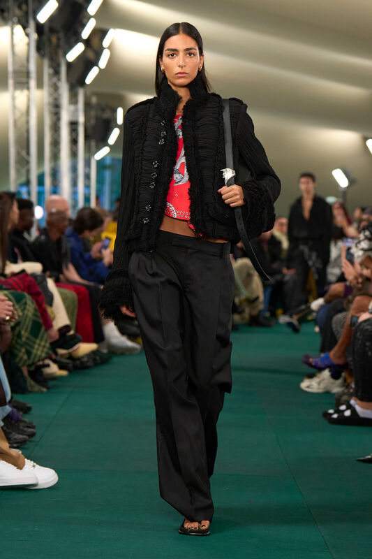 Burberry S24 014