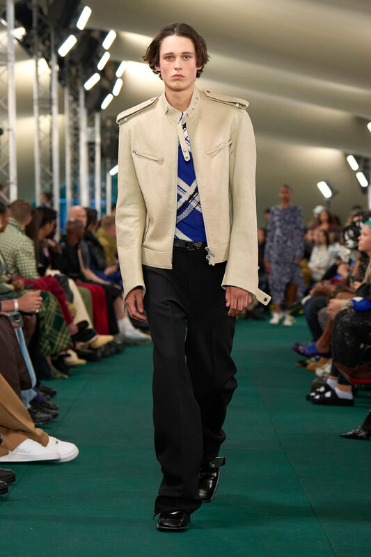 Burberry S24 030