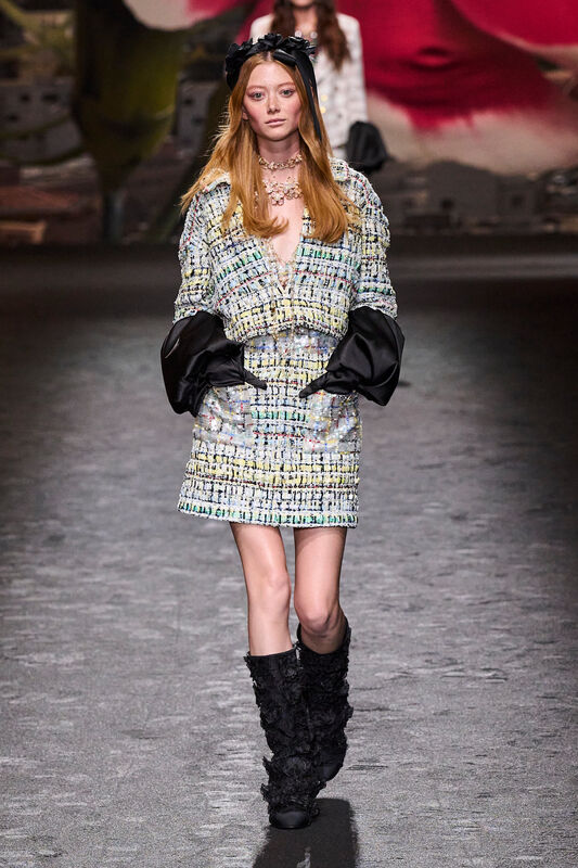 Chanel S24 013