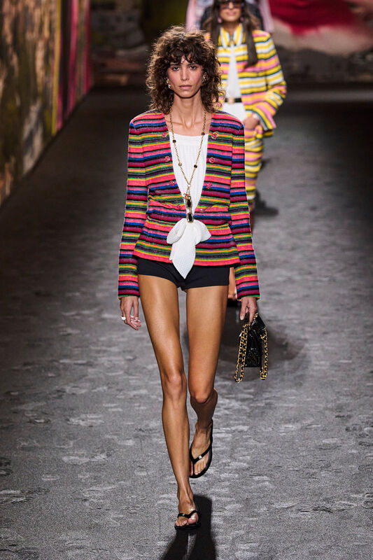 Chanel S24 015