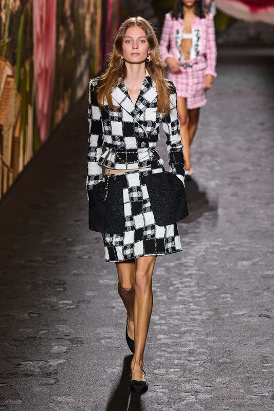 Chanel S24 028