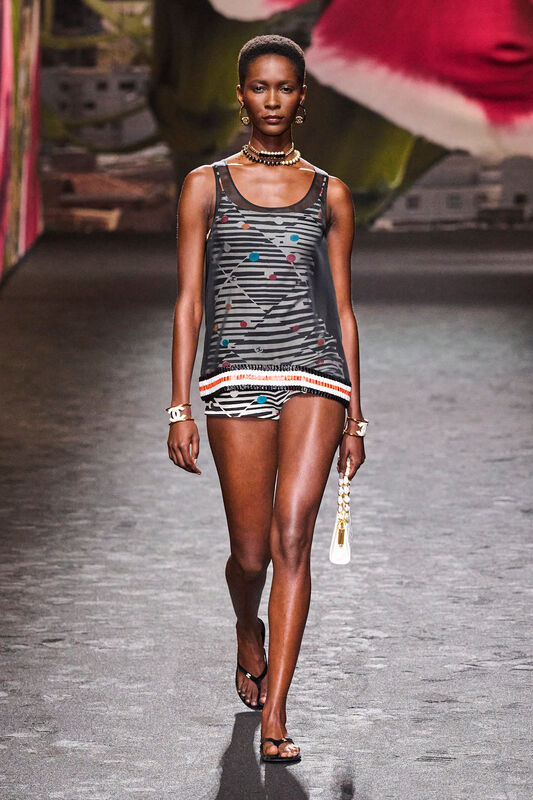 Chanel S24 035