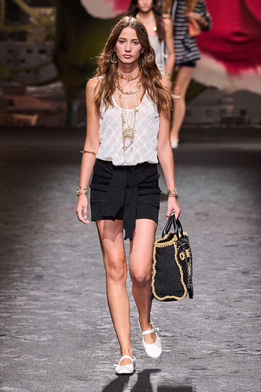 Chanel S24 037