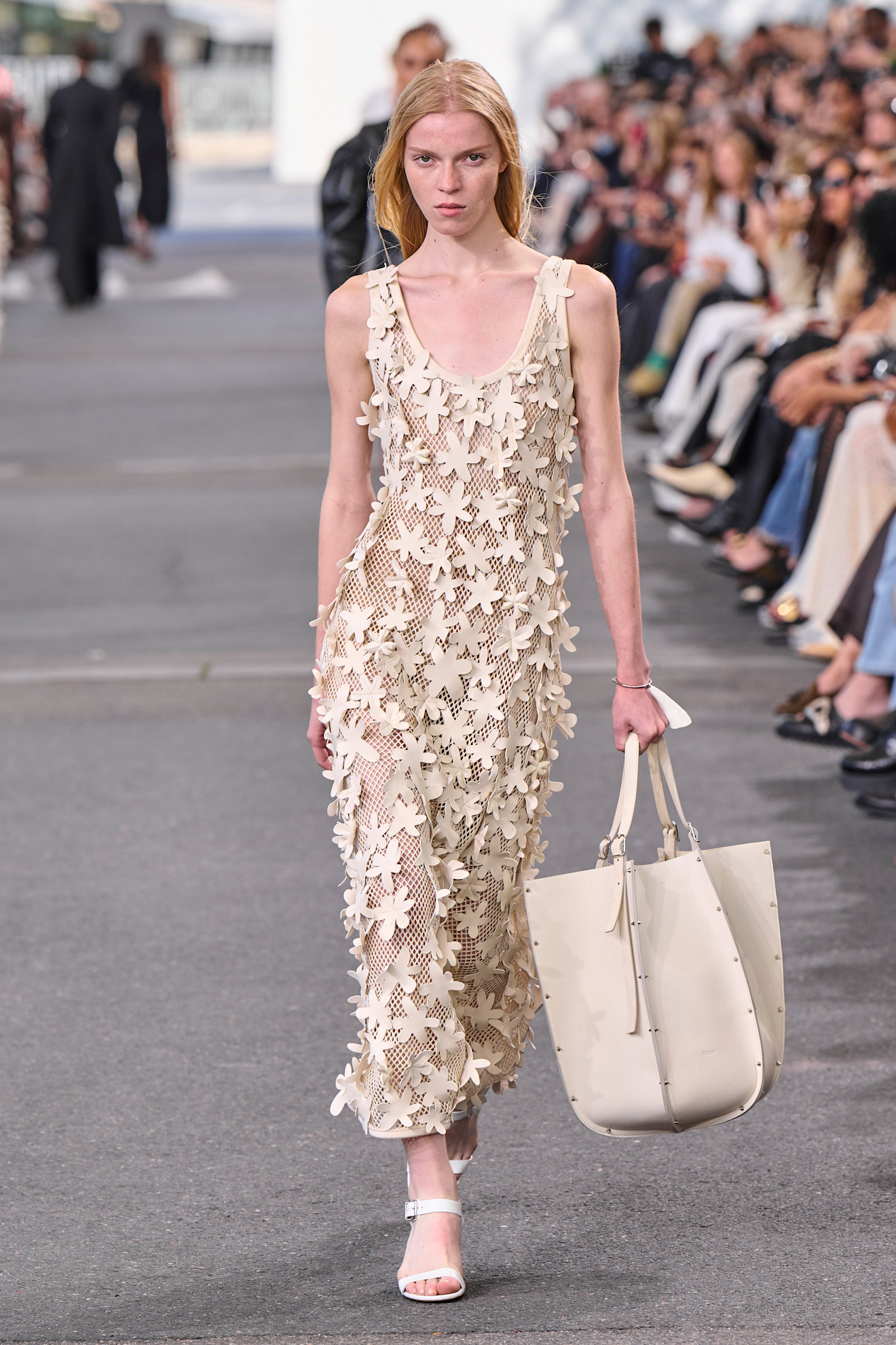 Chloe S24 015
