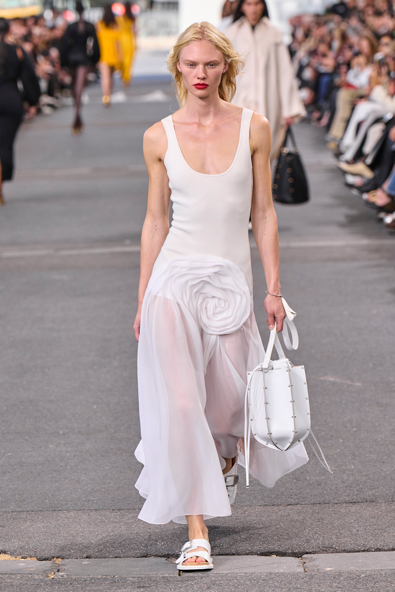Chloe S24 061