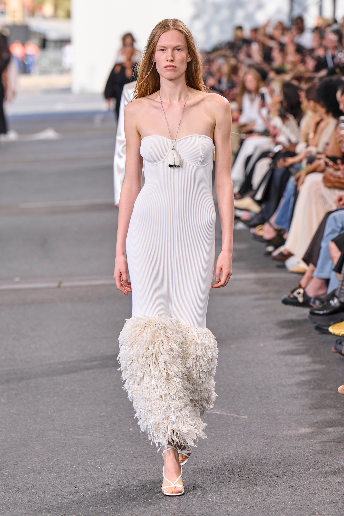 Chloe S24 073