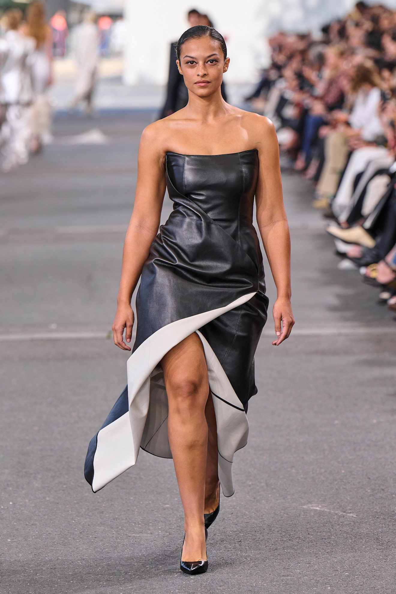 Chloe S24 083