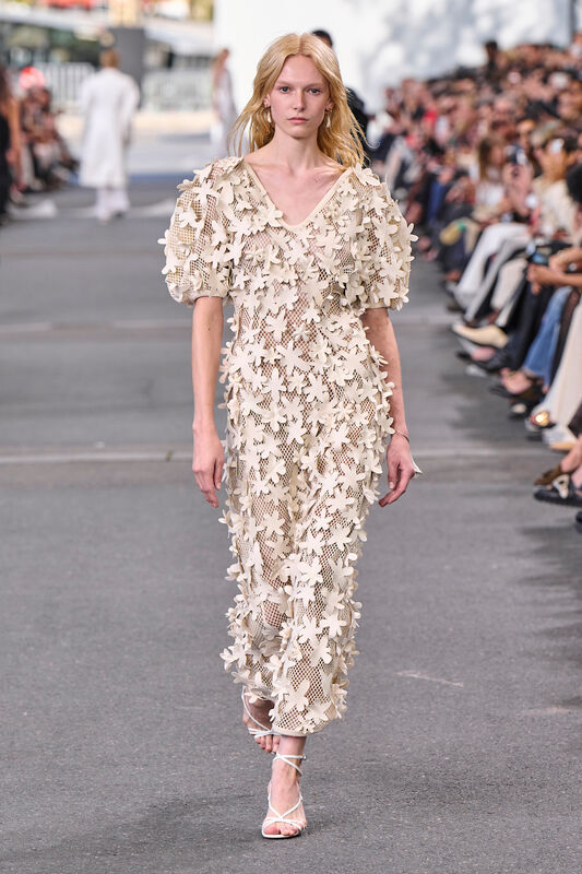 Chloe S24 011
