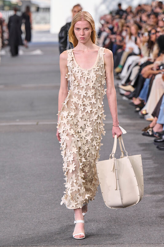 Chloe S24 015