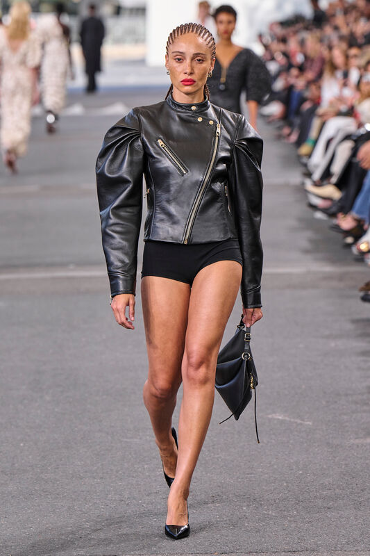 Chloe S24 017