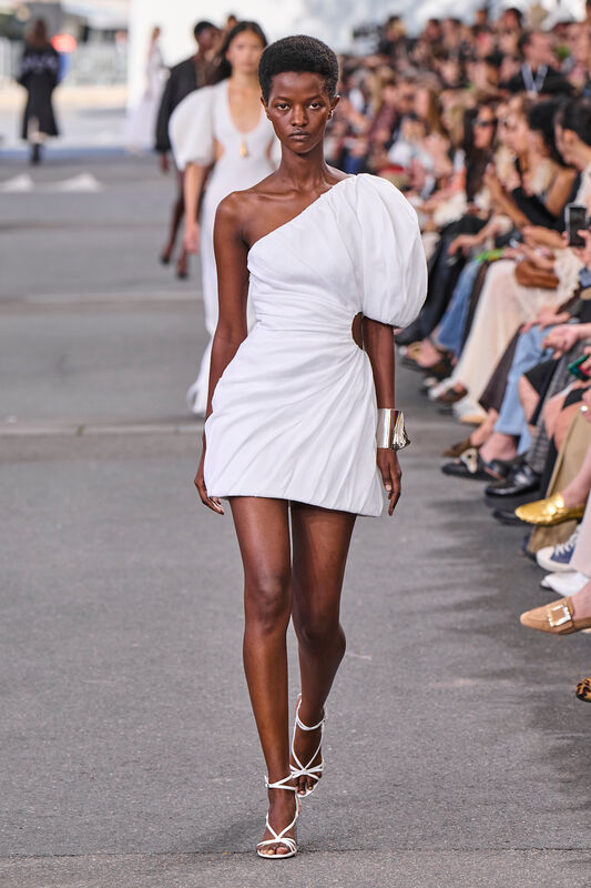 Chloe S24 041