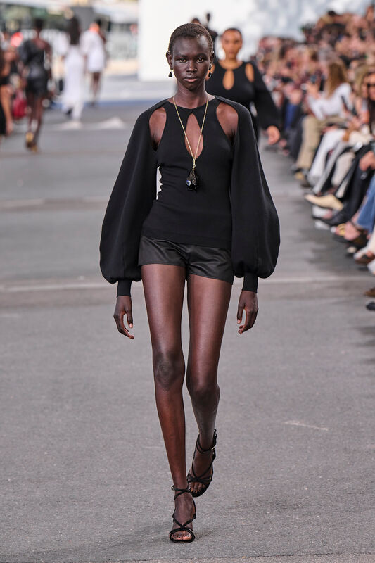Chloe S24 053