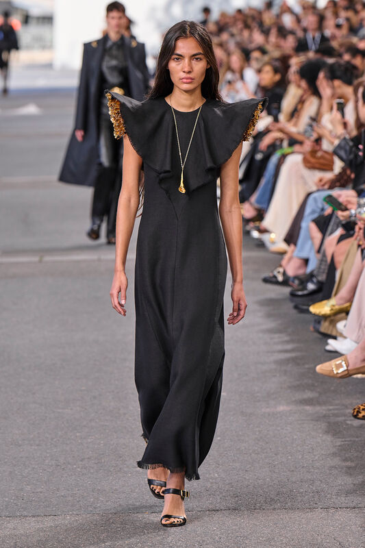 Chloe S24 065