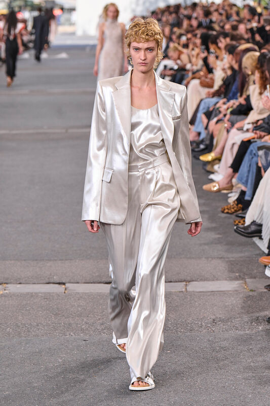Chloe S24 075