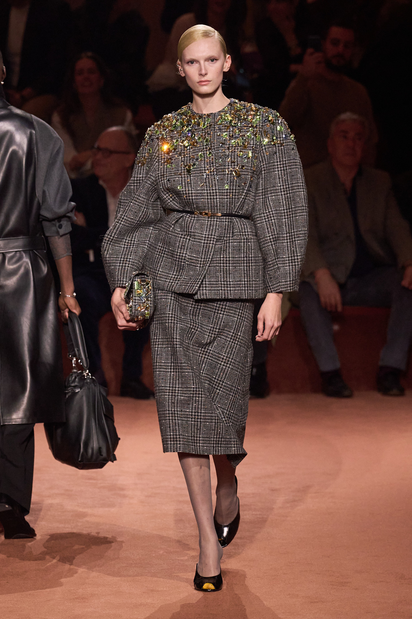 Fendi F25 023