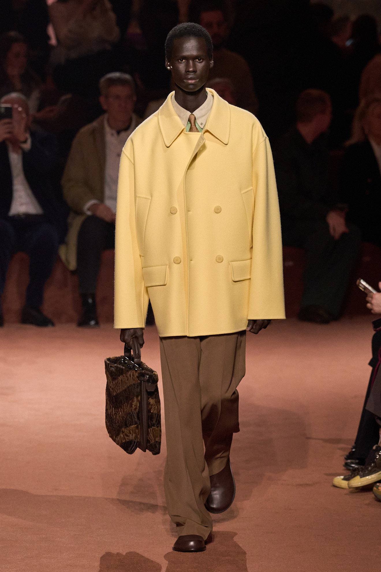 Fendi F25 069
