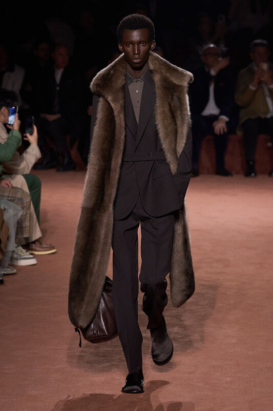 Fendi F25 003