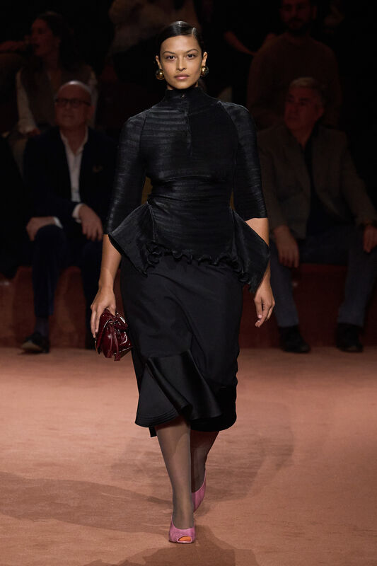 Fendi F25 008