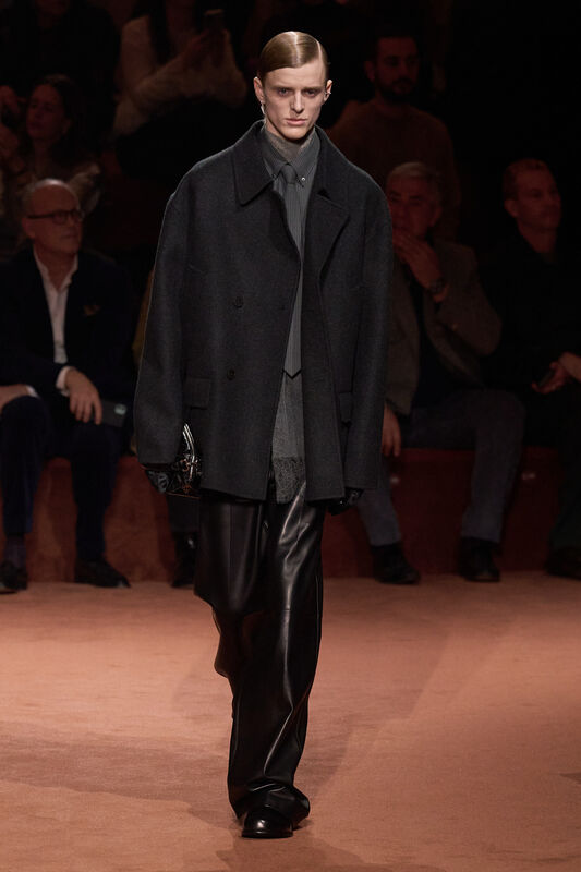 Fendi F25 009