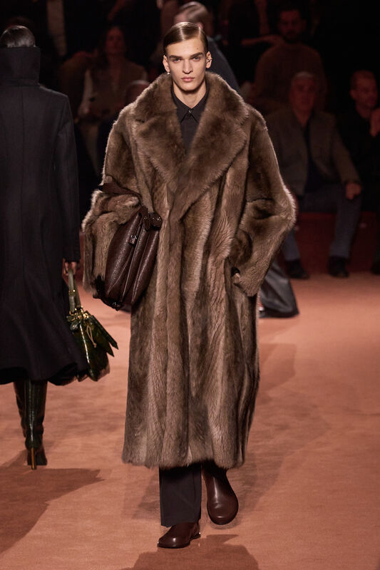 Fendi F25 012