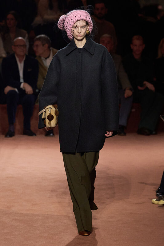 Fendi F25 013