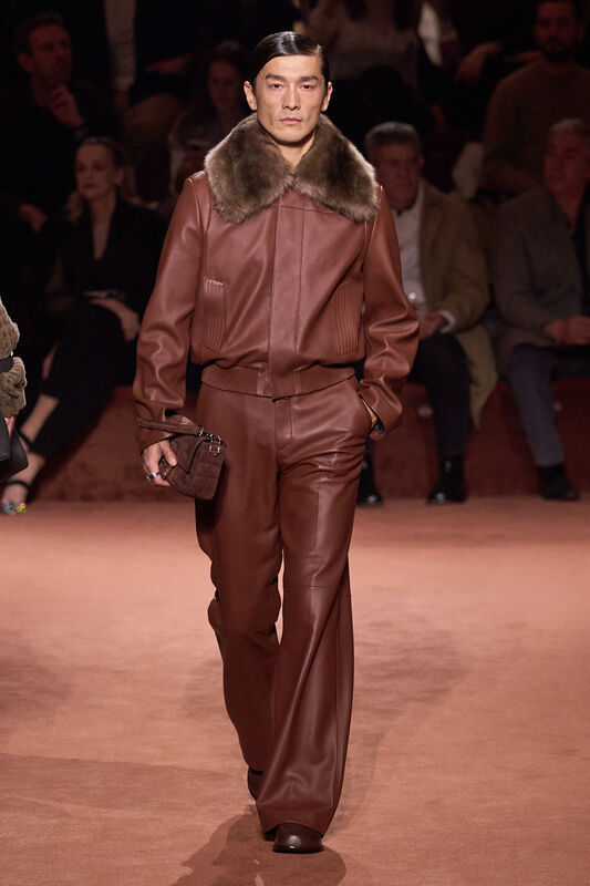 Fendi F25 044