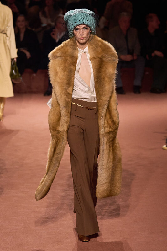Fendi F25 045