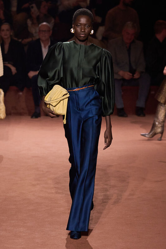 Fendi F25 049