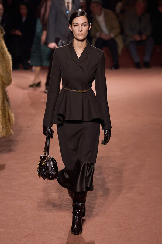 Fendi F25 054
