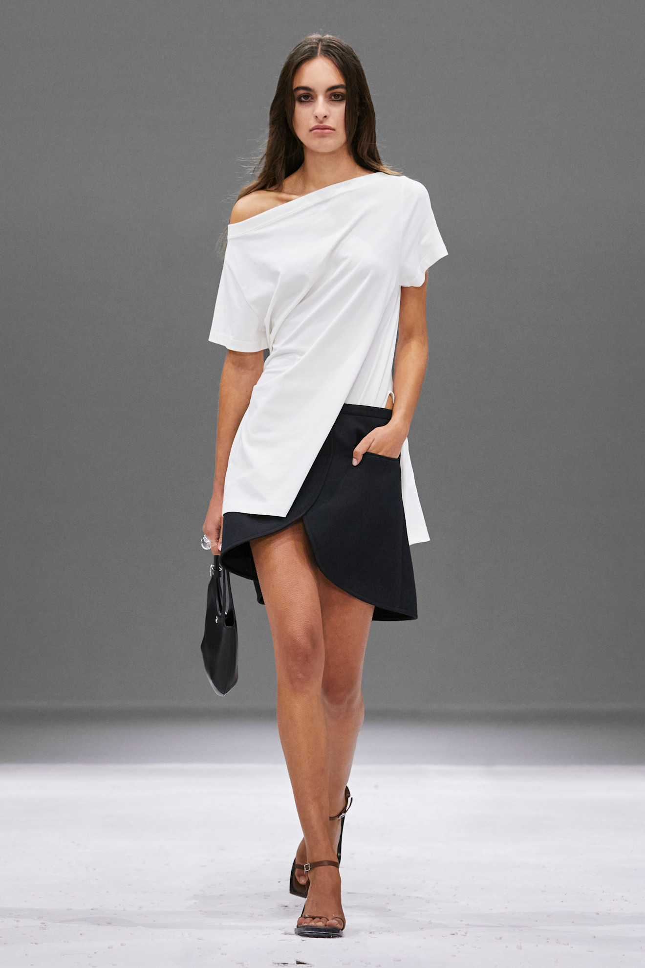 Courreges PO S24 005