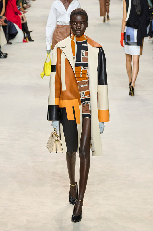 Fendi S24 028