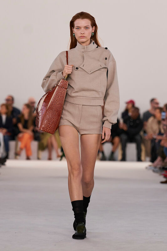 Ferragamo S24 012