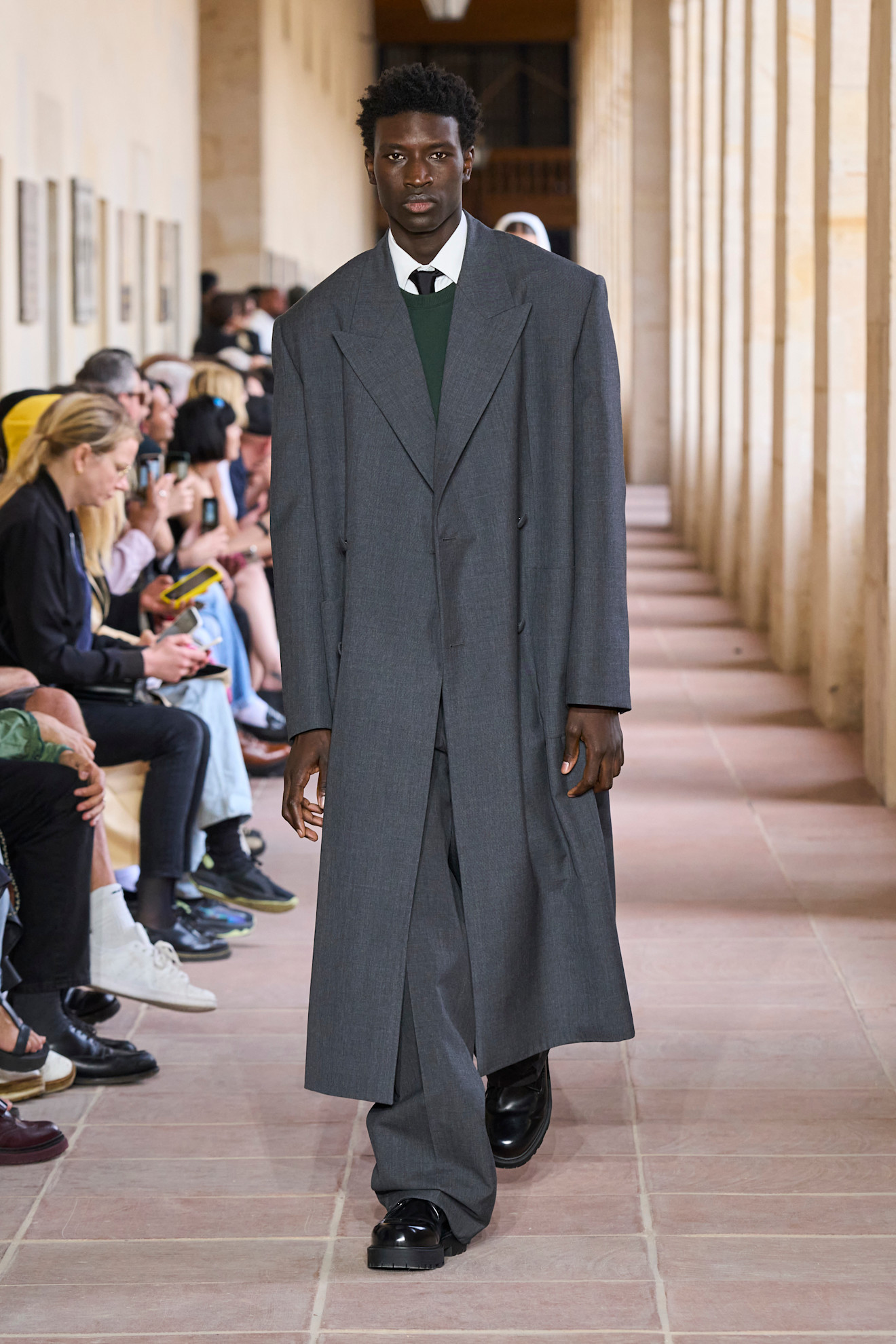 Givenchy m S24 008
