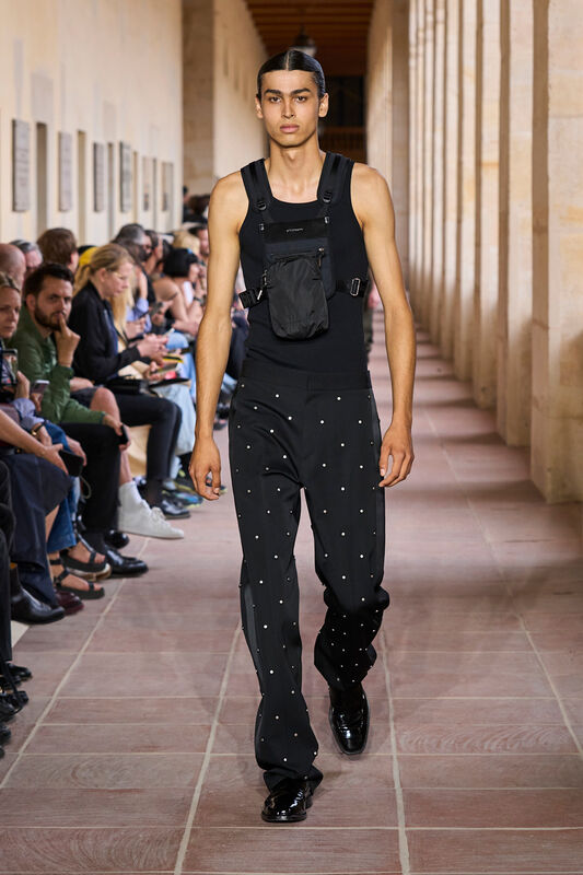 Givenchy m S24 042