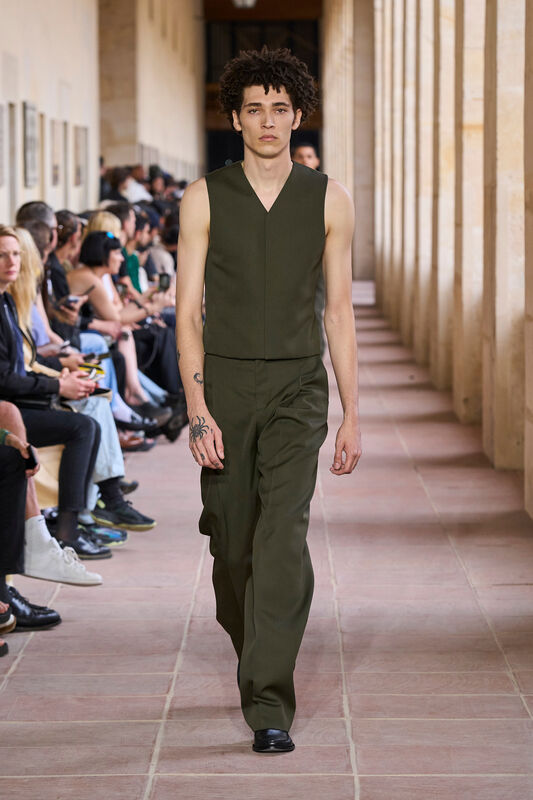 Givenchy m S24 043