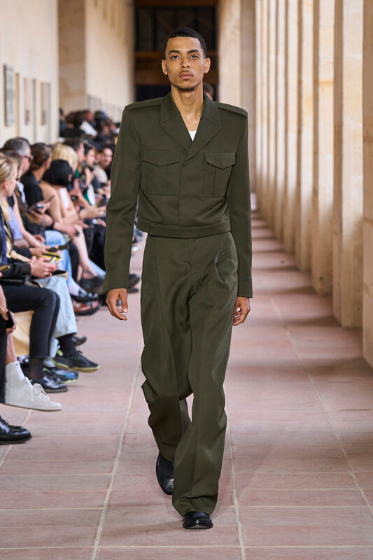 Givenchy m S24 044