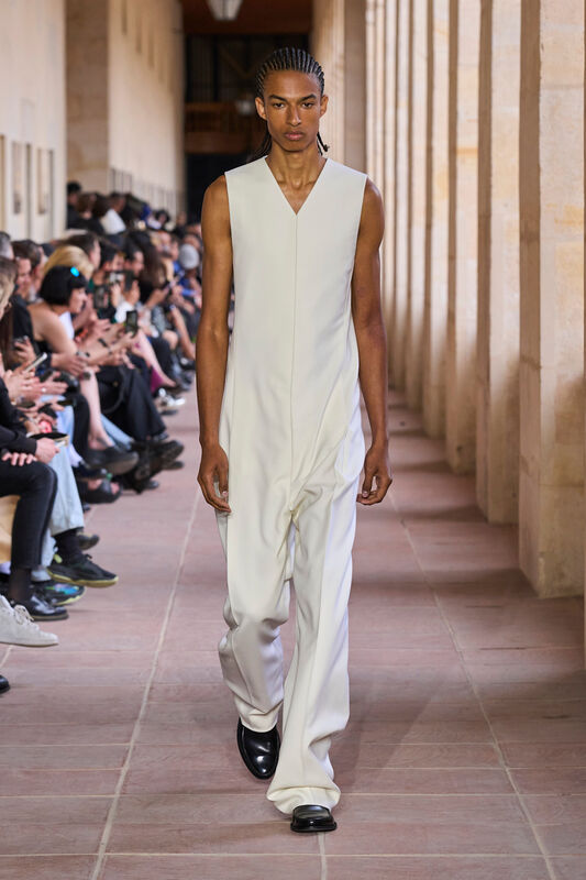 Givenchy m S24 047