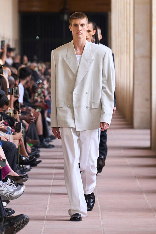 Givenchy m S24 049